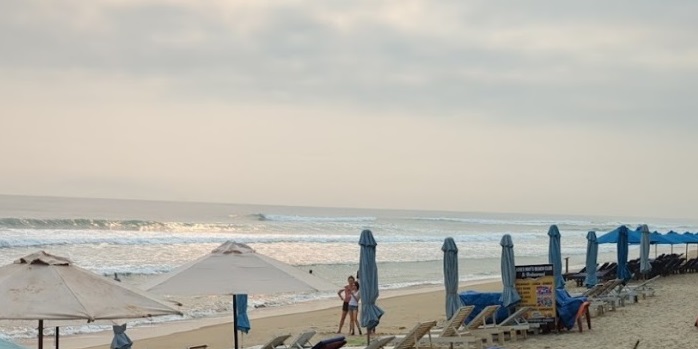 Kim Oanh An bang Beach
